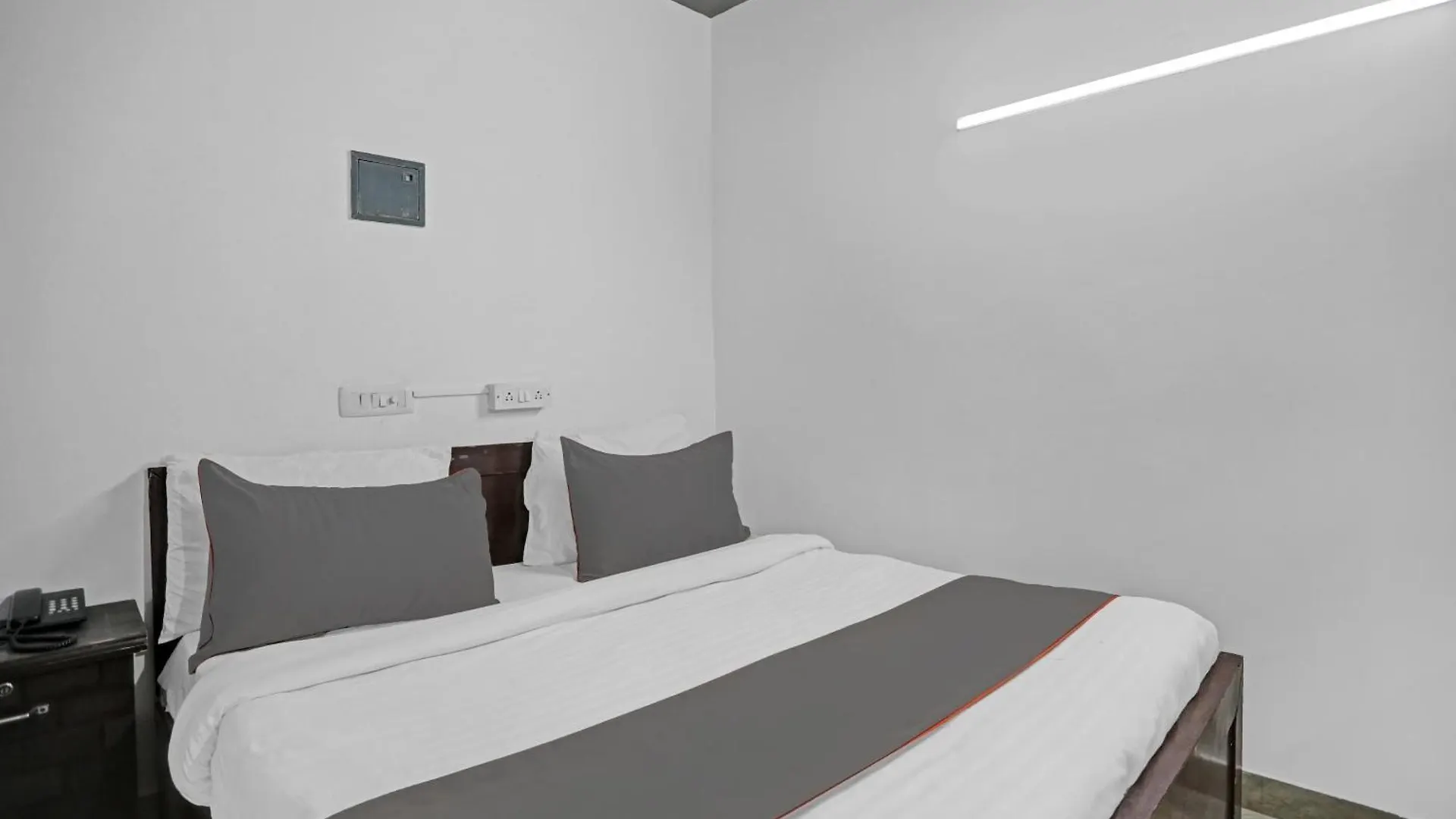 Hotel O The Premium Villa New Delhi 4*,  India