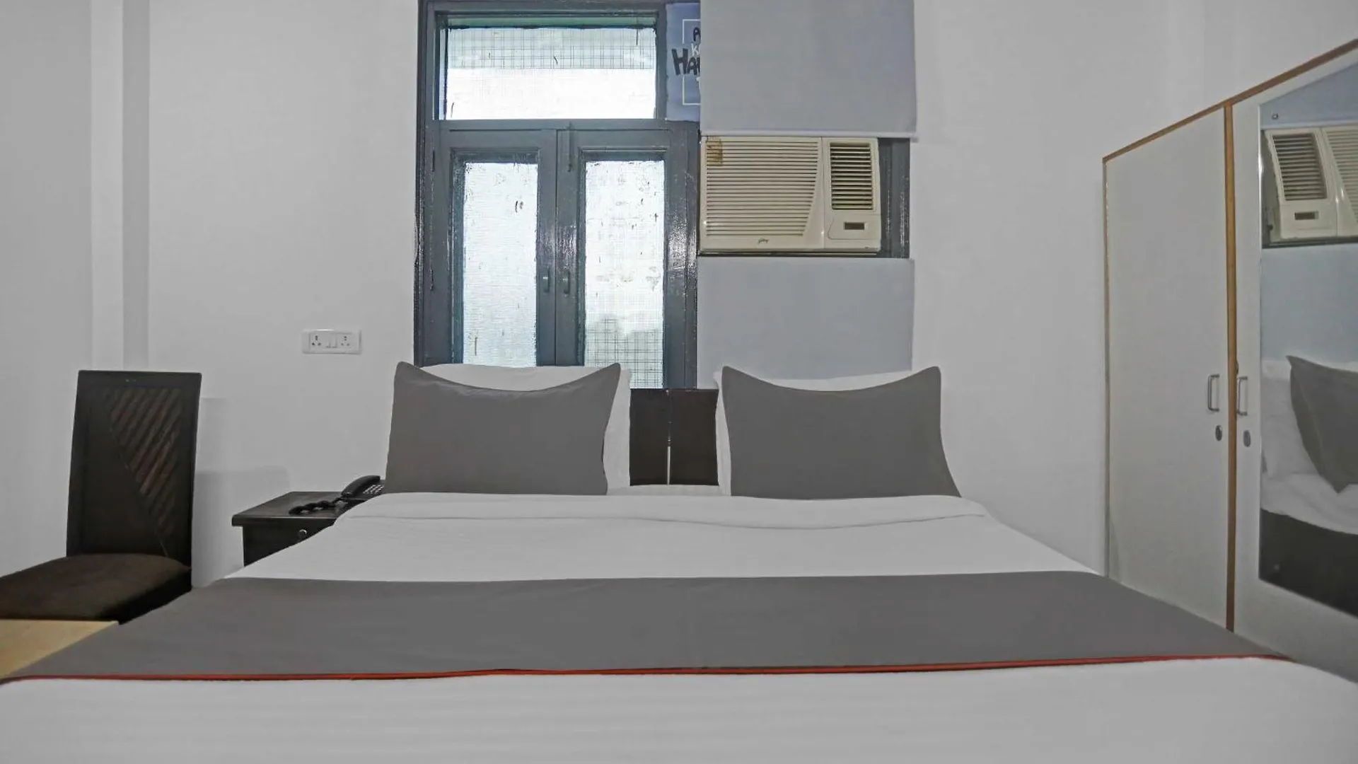 Hotel O The Premium Villa New Delhi
